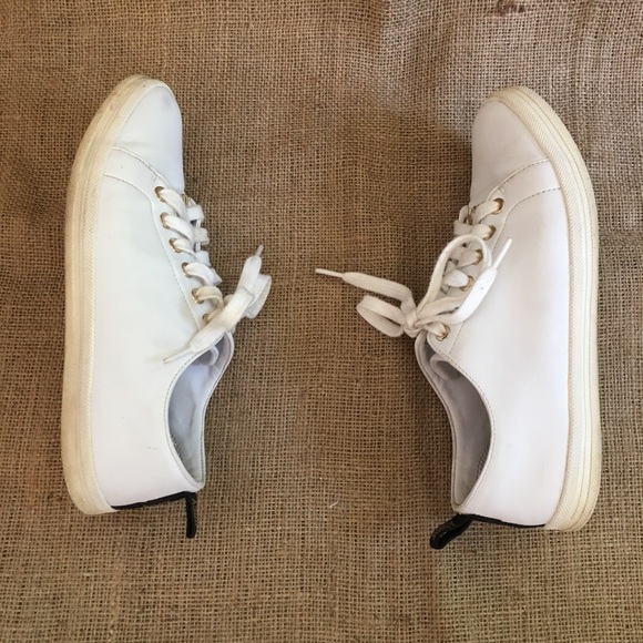 Juicy Couture White Low Top Sneakers Size 8.5 - Picture 8 of 10